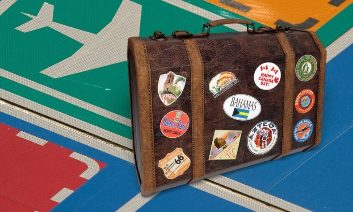 Pack Your Laptop Into Your Suitcase 